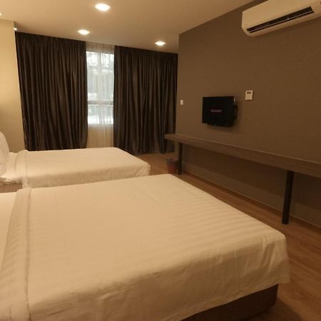 U Design Hotel Kuala Lipis Bagian luar foto