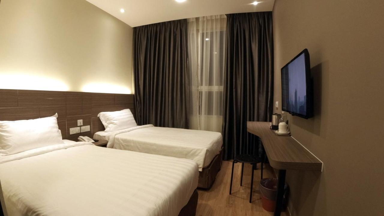 U Design Hotel Kuala Lipis Bagian luar foto